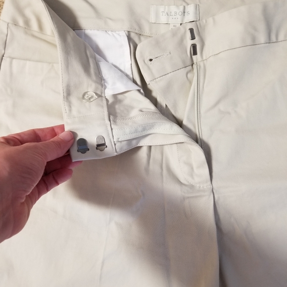 Women's Khaki Shorts - Picture 4 of 6